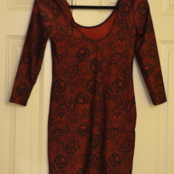 Dress - Picture 3 of 3